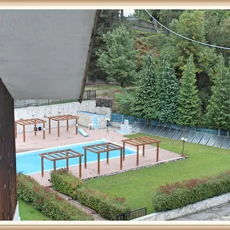 Parco Delle Stelle بيت خشبي